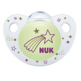 Nuk Соска-пустышка ортодонтическая из силикона Night & Day с контейнером, размер 1 / цвет белый,  Комета