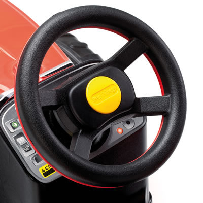 Peg Perego Педальный трактор Diesel Tractor Maxi