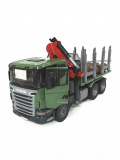 Bruder Лесовоз Scania с портативным краном и брёвнами