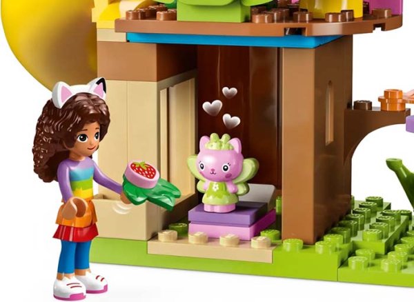 Lego Конструктор Gabby's Dollhouse "Вечеринка в саду Феи Китти"