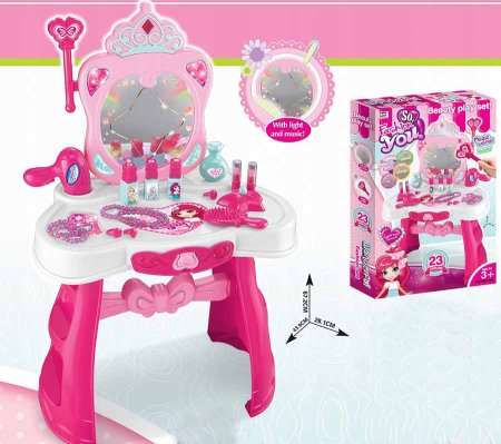 Игровой набор "Салон красоты", со светом и звуком