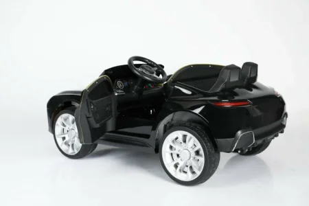 Автомобиль BMW i7 9381 (Черный краска)