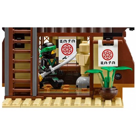 Lego Конструктор Ниндзяго Летающий корабль Мастера Ву