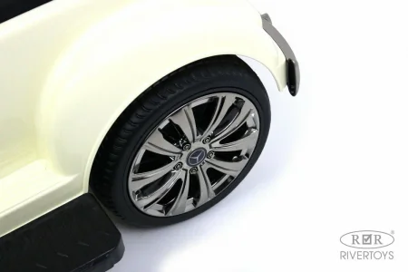 Детский толокар Mercedes-AMG 300S (G300GG) (Белый)