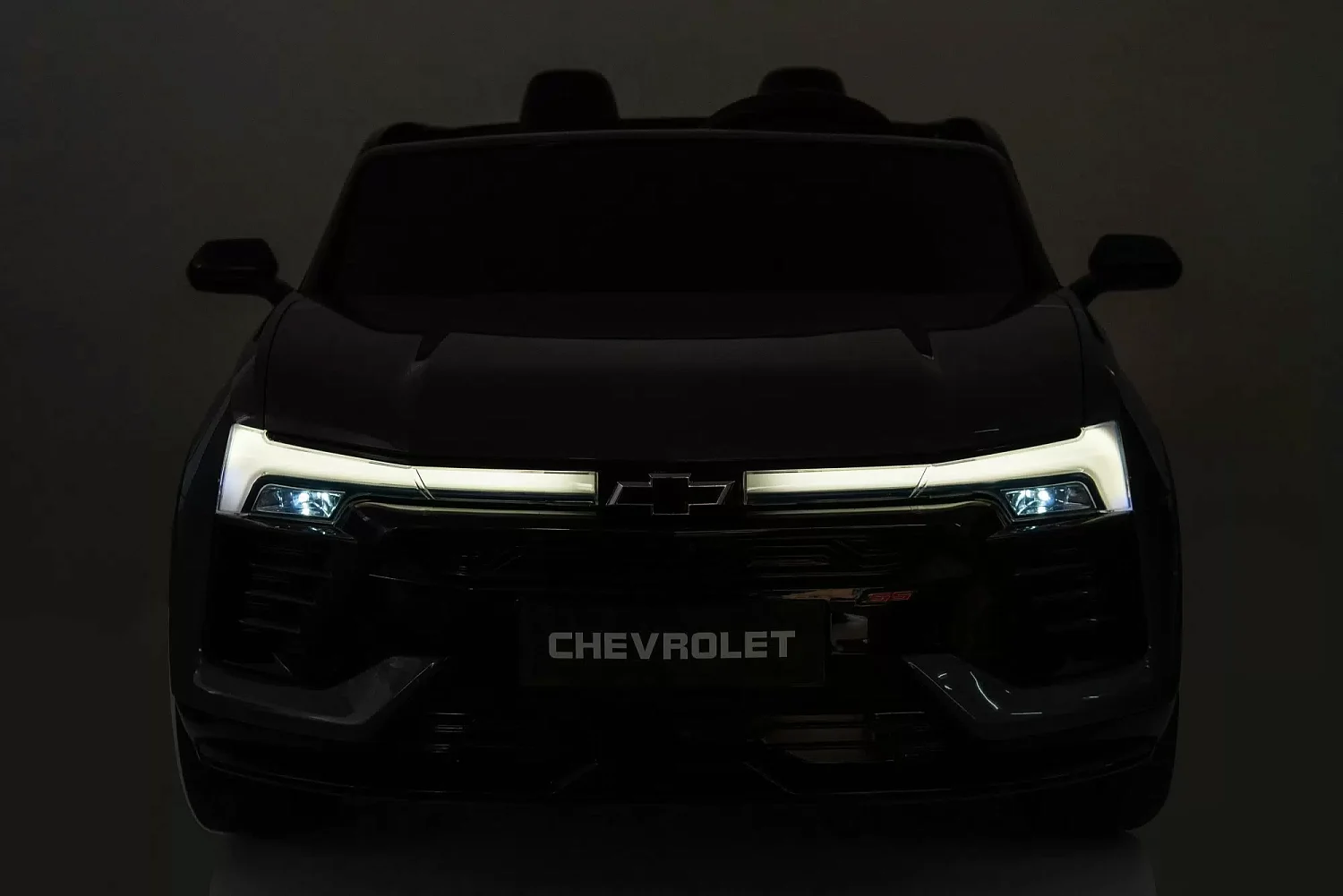 Электромобиль Chevrolet Blazer HL638