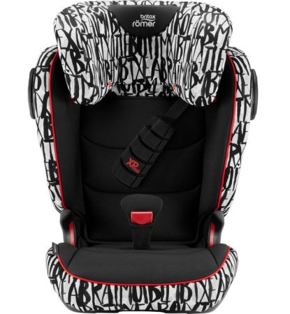 Britax Roemer Детское автокресло KIDFIX III S / Letter Design Highline / белый с черными буквами / группа II/III