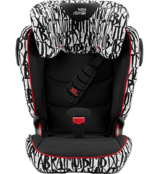 Britax Roemer Детское автокресло KIDFIX III S / Letter Design Highline / белый с черными буквами / группа II/III