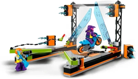 Конструктор LEGO CITY "Трюковое испытание «Клинок»"