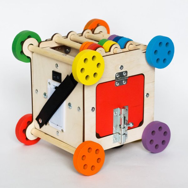 Yoshatoys Бизикуб "Семицветик"