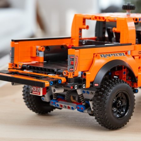 Lego Technic Конструктор Ford F-150 Raptor 42126