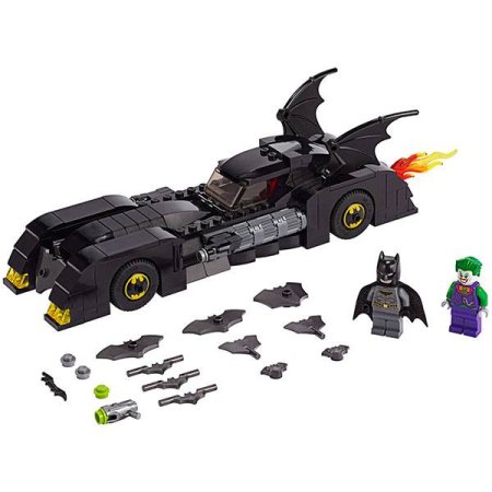 Lego Super Heroes Конструктор Супер Герои Бэтмобиль: Погоня за Джокером