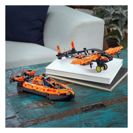 LEGO Technic Конструктор "Спасательное судно на воздушной подушке"