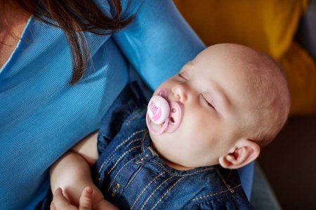 Avent Пустышка силиконовая Ultra soft Dreams, 0-6 месяцев