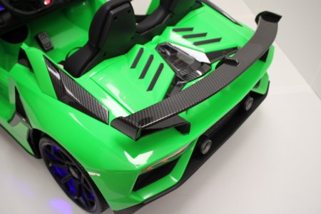 Rivertoys Электромобиль Lamborghini Aventador SVJ (A111MP) / цвет зеленый