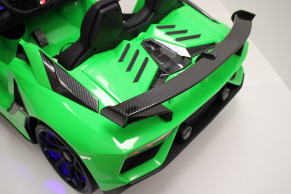 Rivertoys Электромобиль Lamborghini Aventador SVJ (A111MP) / цвет зеленый