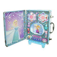 Frozen Игровой набор детской декоративной косметики в дорожном чемодане
