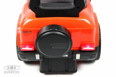 Rivertoys Толокар Mercedes-Benz GL63, с ручкой / цвет красный