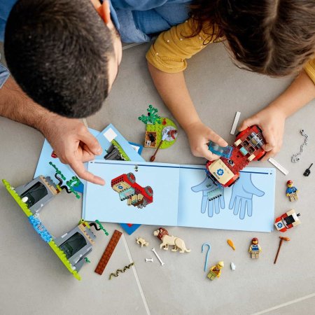 LEGO City Конструктор "Спасательный внедорожник для зверей"