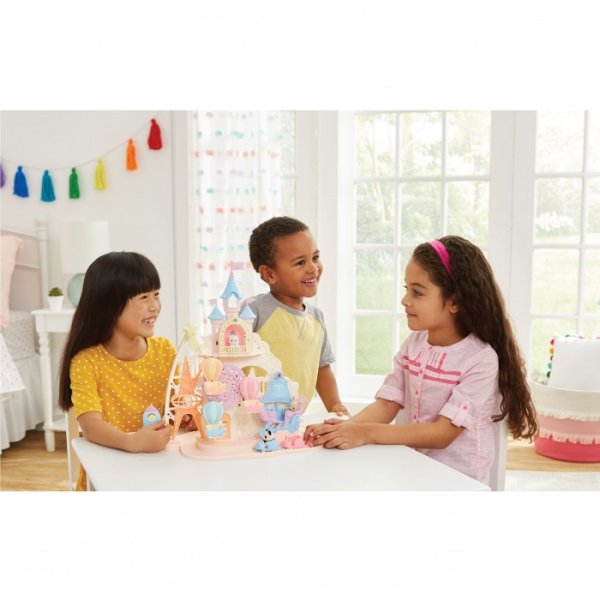 Sylvanian Families Детский игровой набор "Детский парк развлечений" 5537
