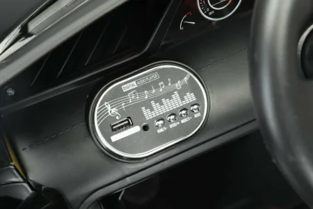 Автомобиль BMW i7 9381 (Черный краска)