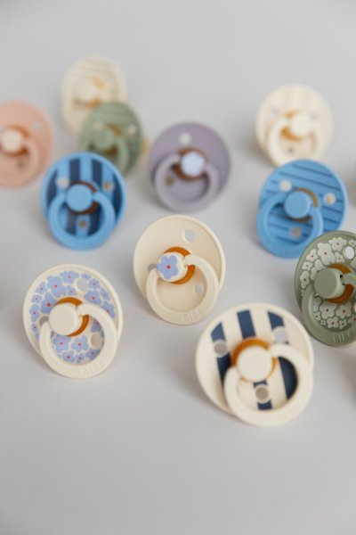 Пустышка латекс BIBS Studio Colour - Block - Sky Blue, 0+ мес.