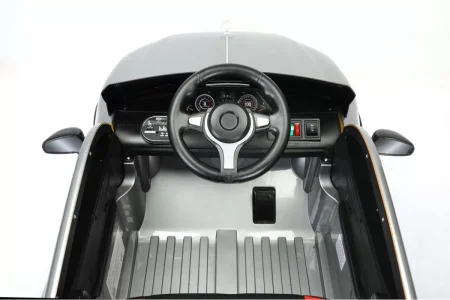 Автомобиль Mercedes Benz Maybach YPT 6153 (Серебро краска)
