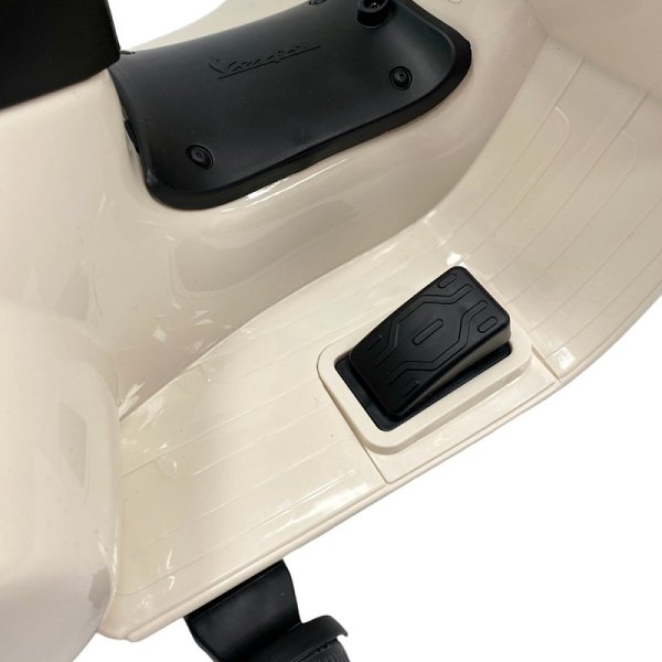 Sweet Baby Каталка аккумуляторная Vespa H1-K