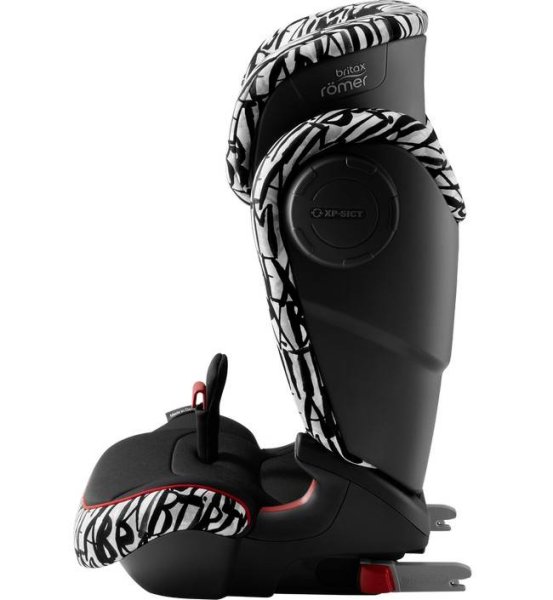 Britax Roemer Детское автокресло KIDFIX III S / Letter Design Highline / белый с черными буквами / группа II/III