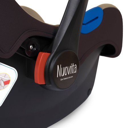 Nuovita Автокресло Maczione N0-1 / цвет Cioccolato/Шоколад