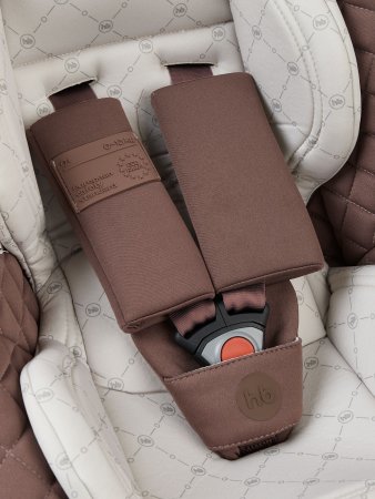 Happy Baby Автокресло Skyler V2 / цвет chocolat