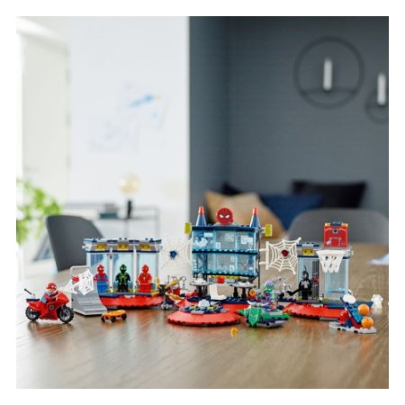 LEGO Super Heroes Конструктор "Нападение на мастерскую паука"