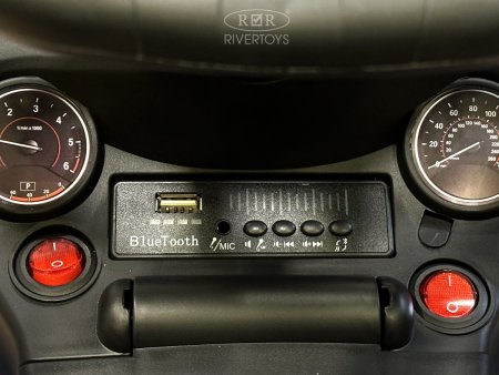 Z001ZZ-C Толокар Mercedes-Benz G63 (Синий бриллиант)