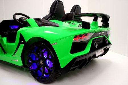 Rivertoys Электромобиль Lamborghini Aventador SVJ (A111MP) / цвет зеленый