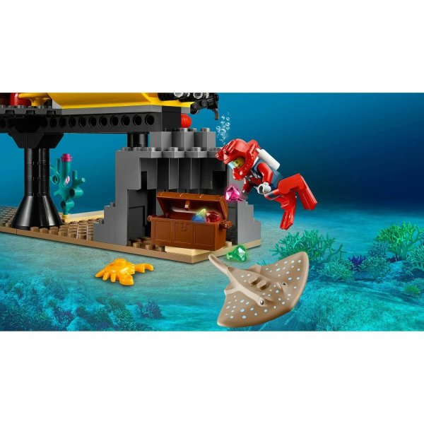 LEGO City Конструктор "Океан: исследовательская база" 6+