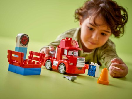 Lego Duplo Конструктор "Мак на гонке"