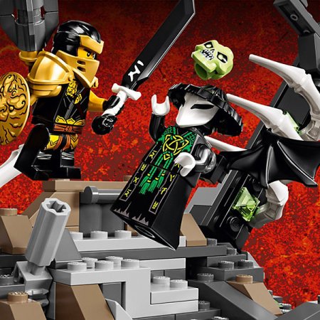 LEGO Конструктор Ninjago "Подземелье колдуна-скелета", 1171 элемент