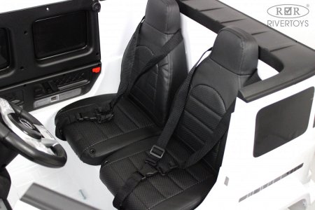 Rivertoys Электромобиль Mercedes-AMG G63 / цвет белый