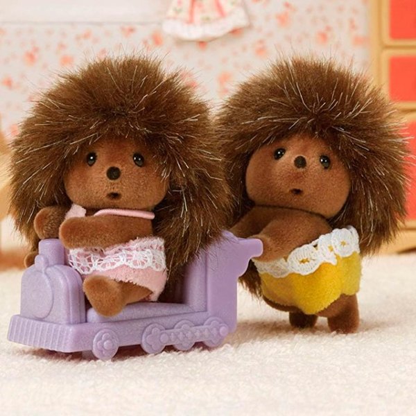 Sylvanian Families Игровой набор "Ежики-двойняшки"