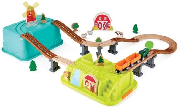 Hape Игровой набор "Фермерский дворик"