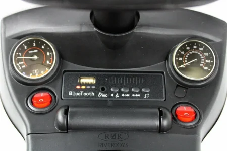 Z003ZZ-D Толокар Mercedes-Benz GLS 600   (Белый)