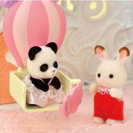 Sylvanian Families Детский игровой набор "Детский парк развлечений" 5537