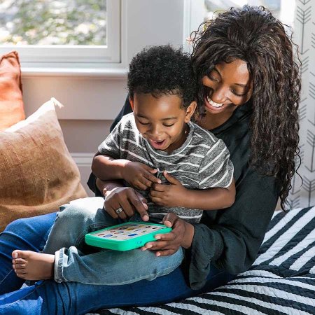 Hape Музыкальная развивающая игрушка "Планшет" – внешний вид и детали