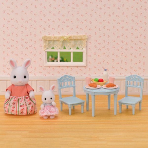 Sylvanian Families Игровой набор "Столик для завтрака мамы и малыша"