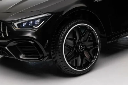Автомобиль Mercedes Benz CLA45  (Черный краска)