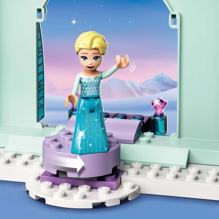 LEGO Princess Конструктор "Зимняя сказка Анны и Эльзы", 154 детали