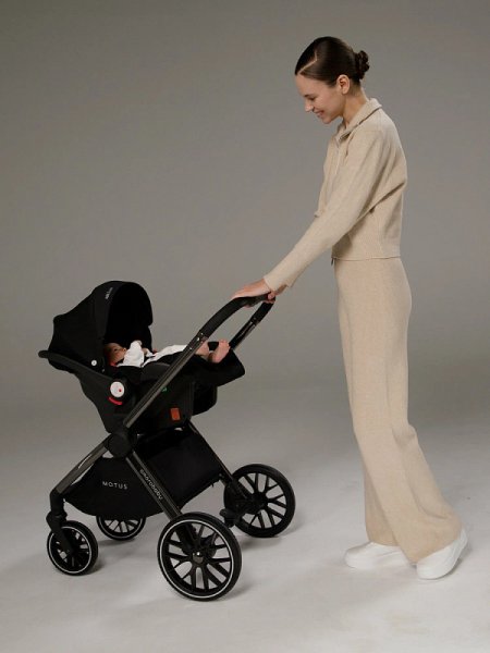 Автокресло Amarobaby для коляски Motus /цвет черный