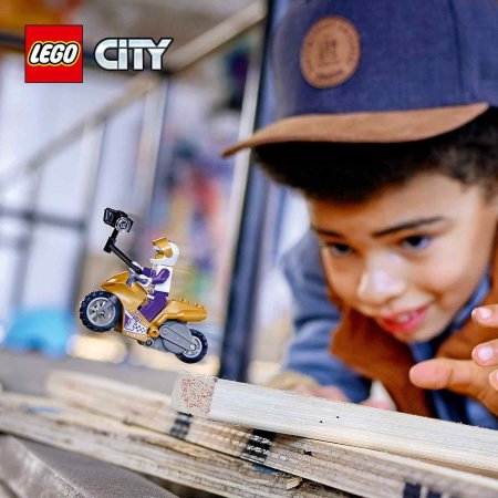Lego City Конструктор "Трюковый мотоцикл с экшн-камерой"