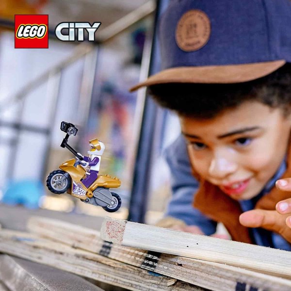 Lego City Конструктор "Трюковый мотоцикл с экшн-камерой"