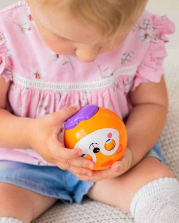 Азбукварик Музыкальный мячик-сюрприз "Лисичка"