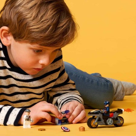 Lego Super Heroes Конструктор "Битва Капитана Америка с Гидрой" 76189